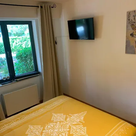 Boothuis Ter Vaart 아파트